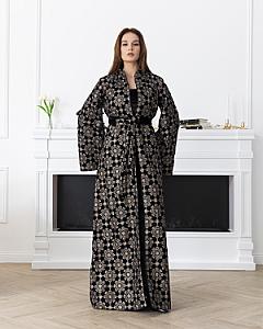 A regal abaya