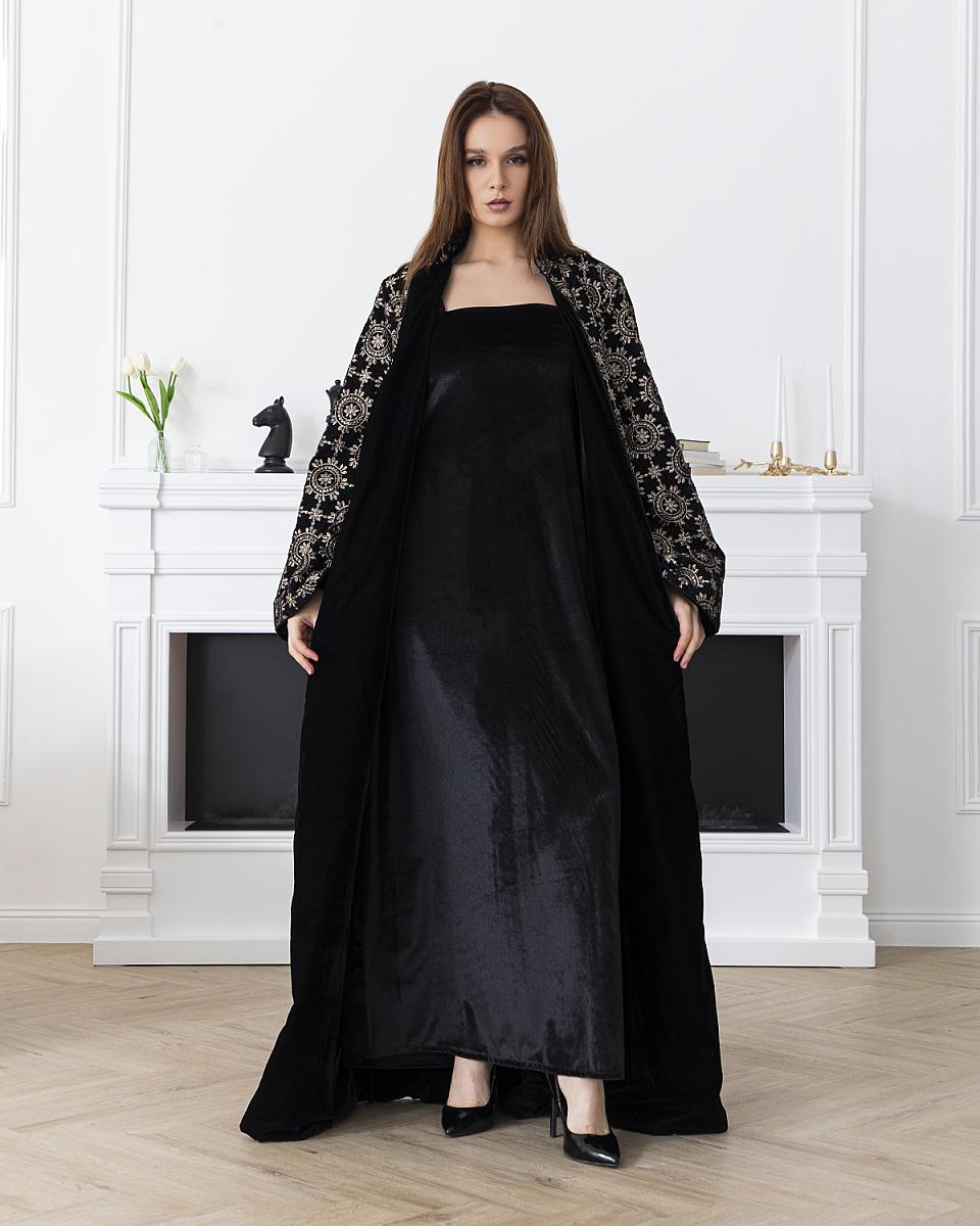 A regal abaya - Image 6