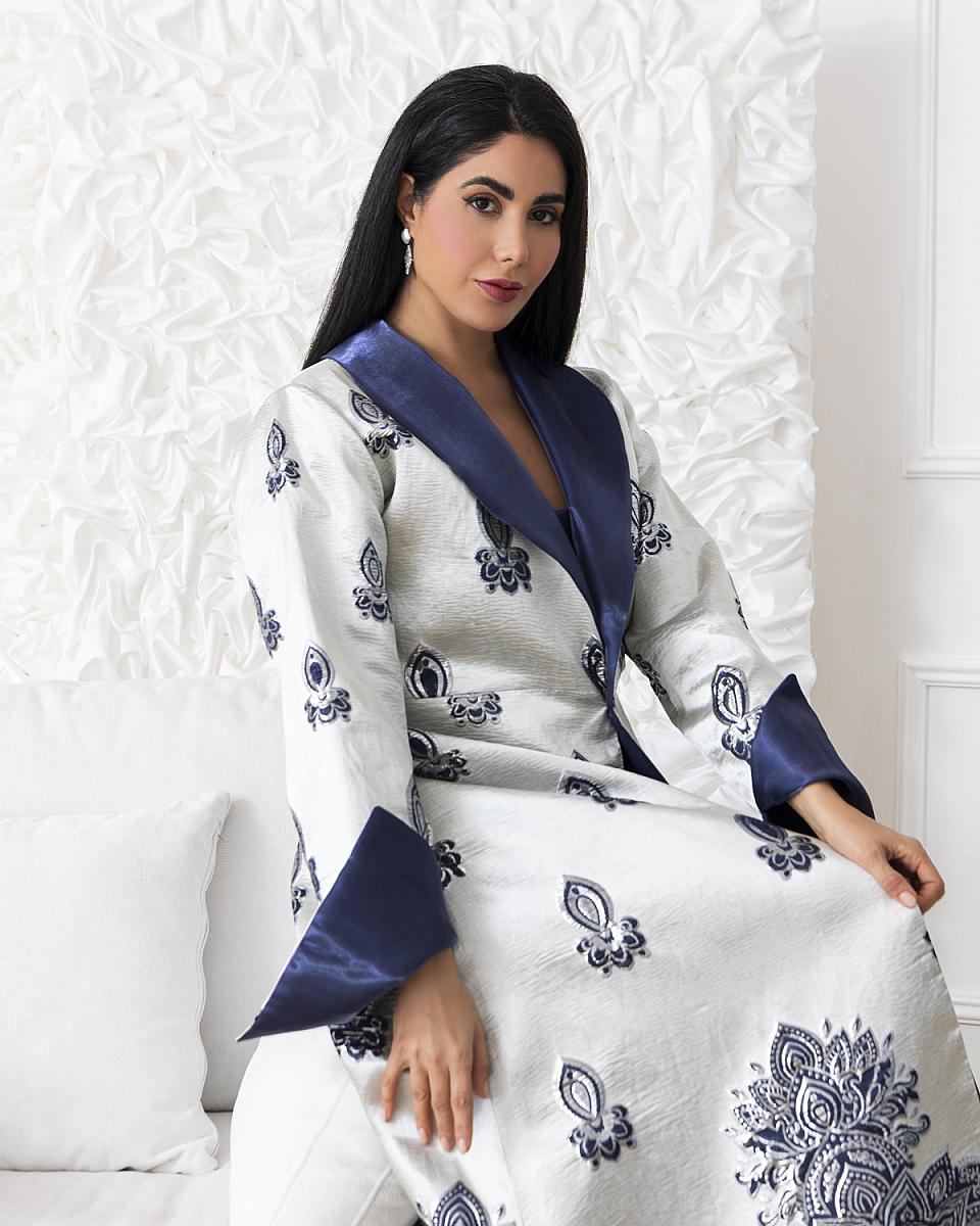 A celestial abaya - Image 1