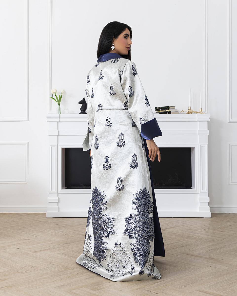 A celestial abaya - Image 3