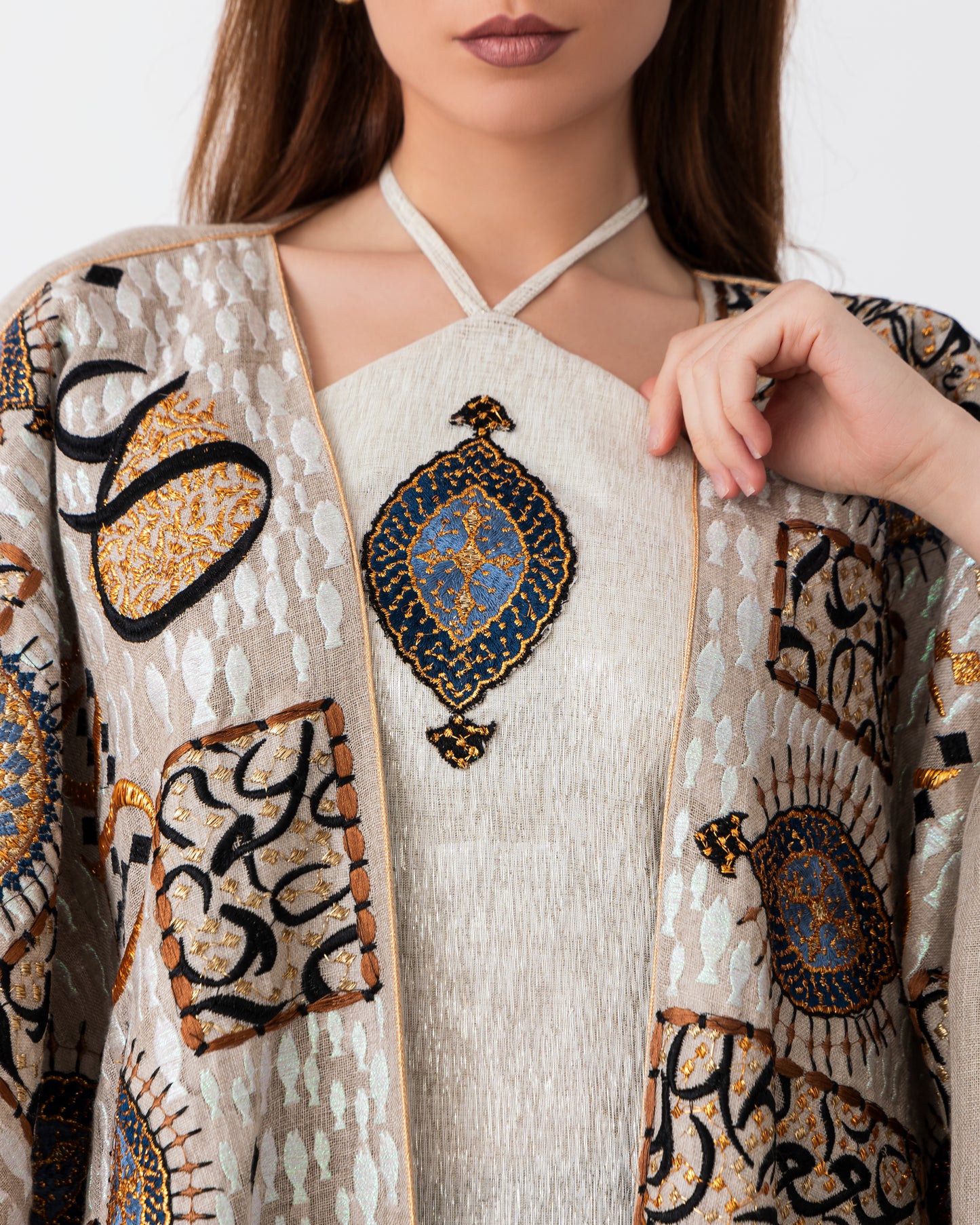 A mesmerizing abaya that captures every gaze. Perfect for making a lasting impression