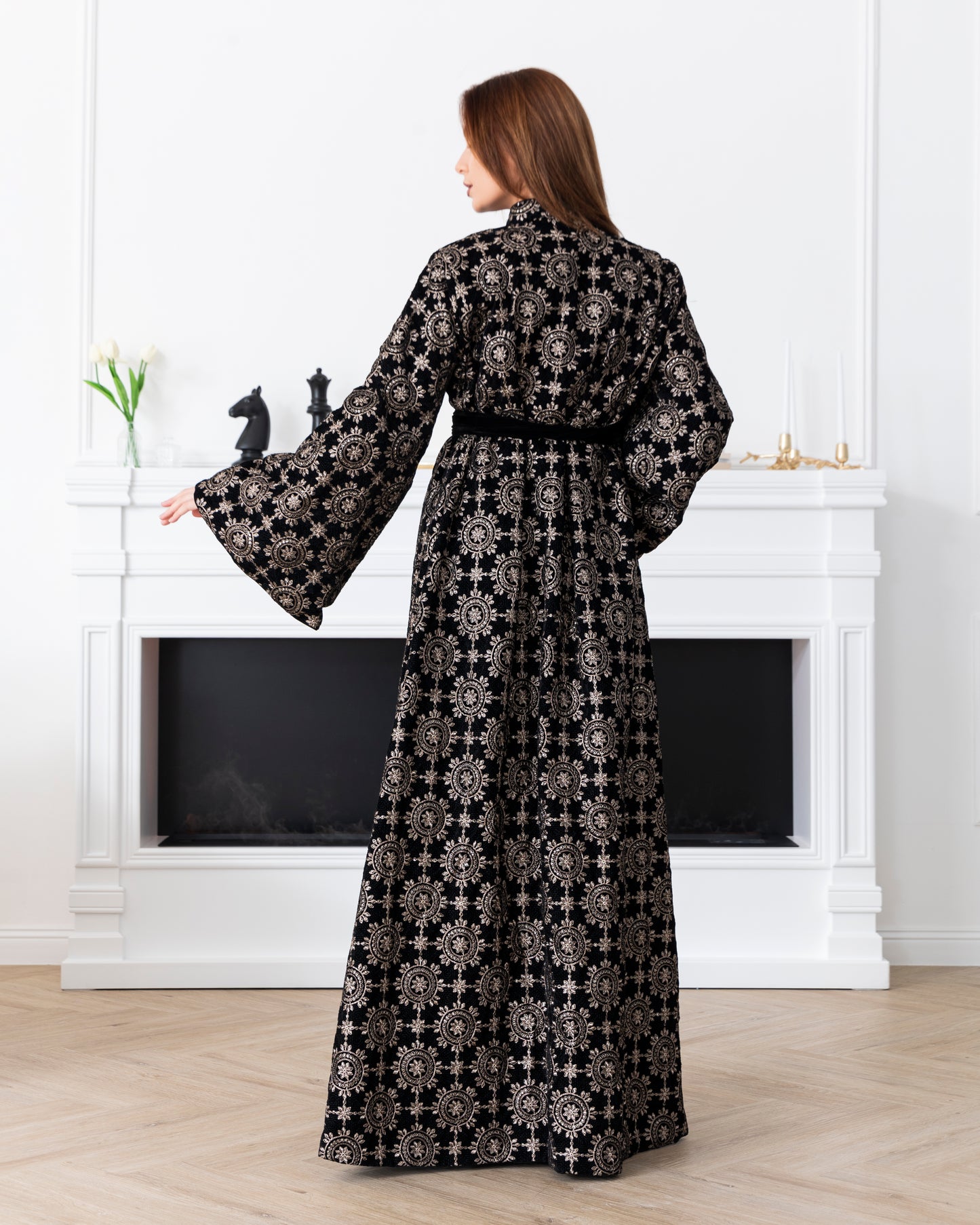 A regal abaya fit for a queen. Designed to make you feel like royalty