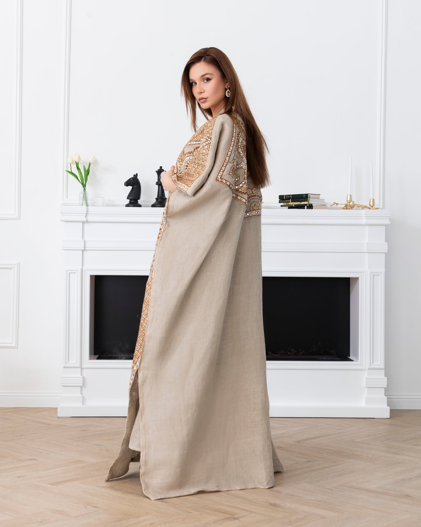 A starry abaya that sparkles with every move. Perfect for adding a touch of magic