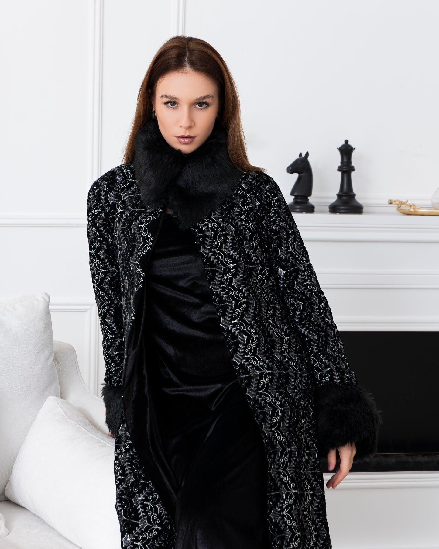 A captivating abaya that tells a story of luxury. Perfect for those who love to stand out